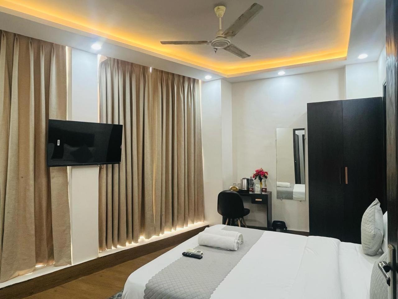 Mannat 4*