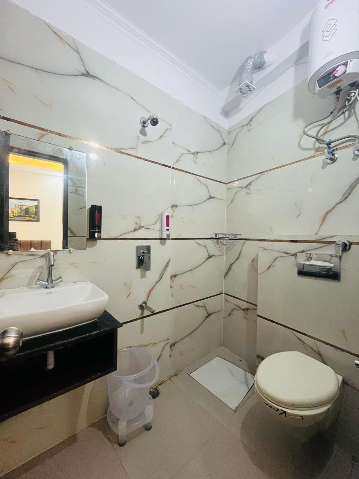 Mannat Hotel